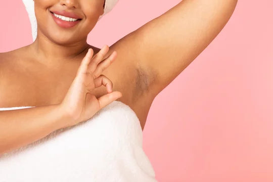 Soman showing underarm.
