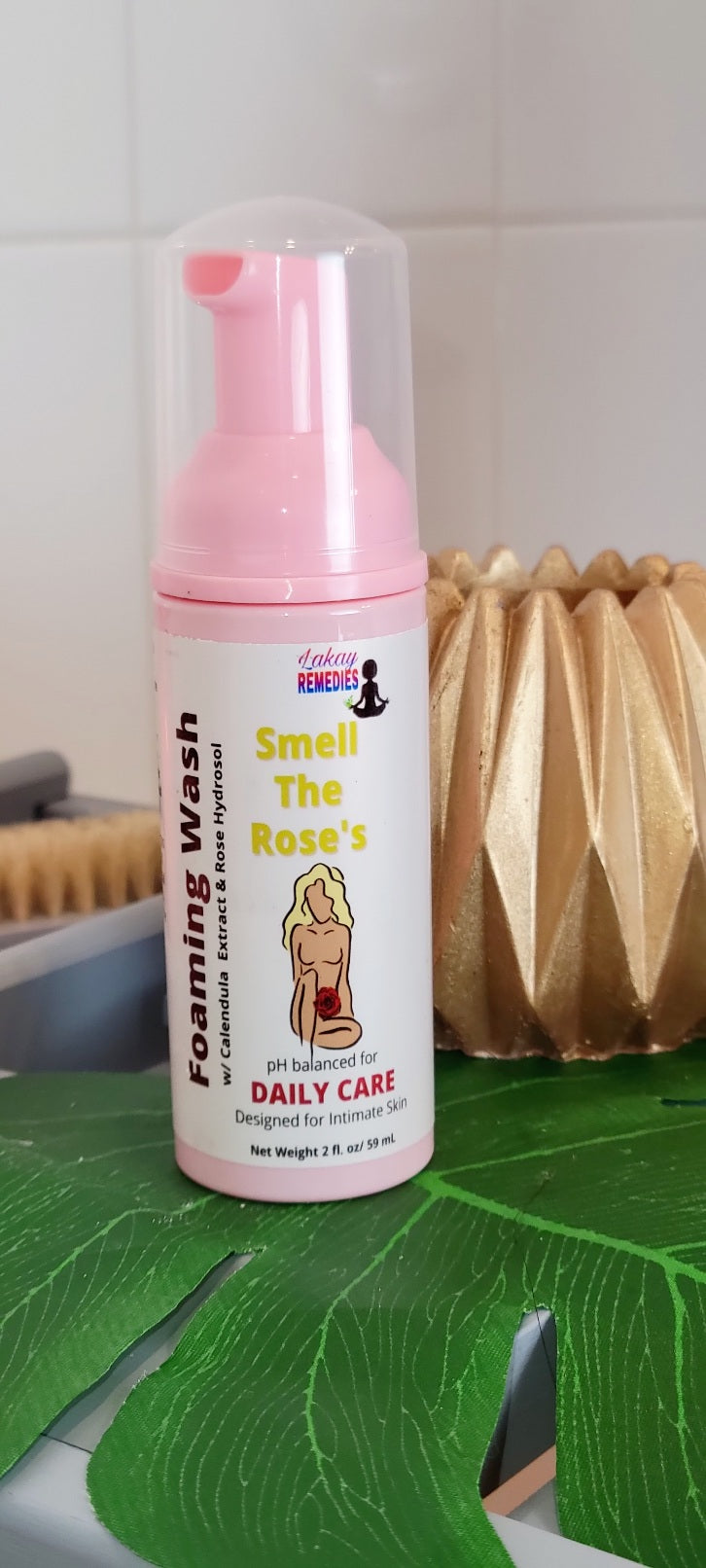 Smell the Rose's Women Daily Care Intimate Foam Wash